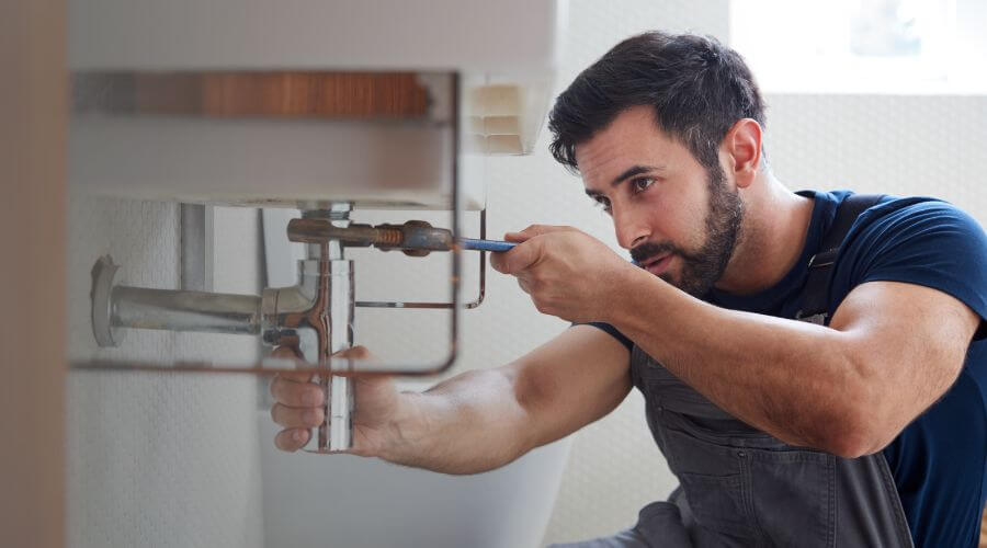 Expert burst pipe repair services in Hilliards, PA